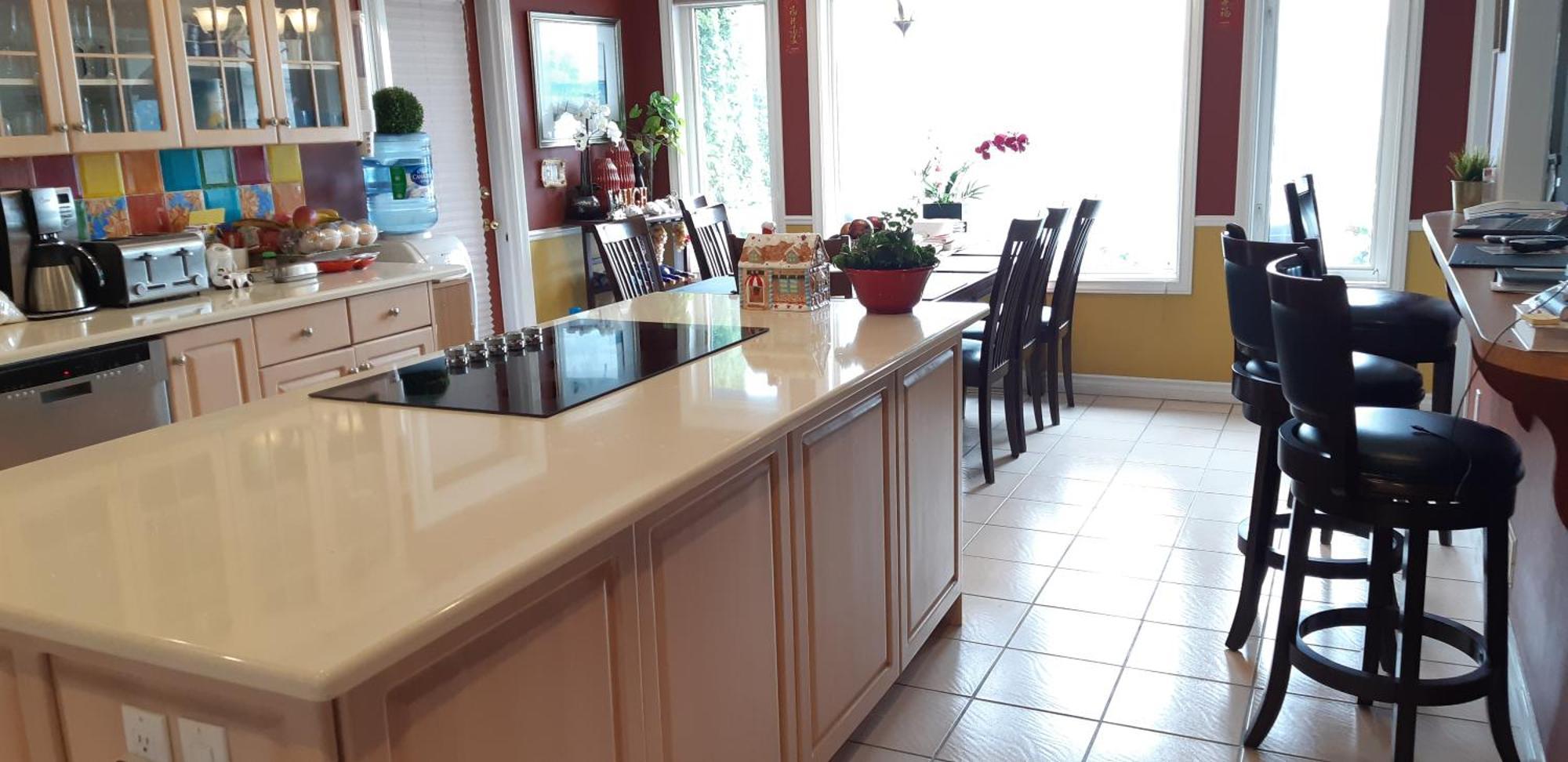 Lakeview House With 4 Rooms Kelowna Near Downtown & Knox Moutain Rom bilde